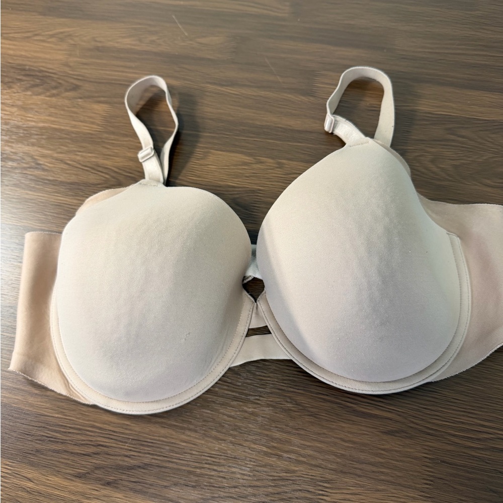 Warner's Soft Beige Bra Lightly Lined Sz 40D‎